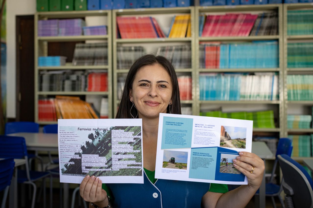 A professora Gabriela Loureiro, apresenta resultados do projeto Caminhos da Ferrovia.