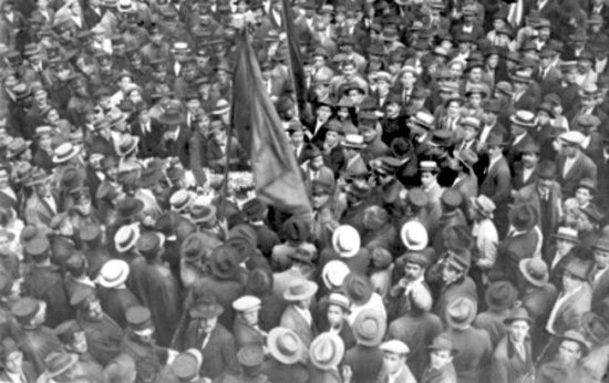 Há 100 anos, ocorria a primeira greve geral no Brasil