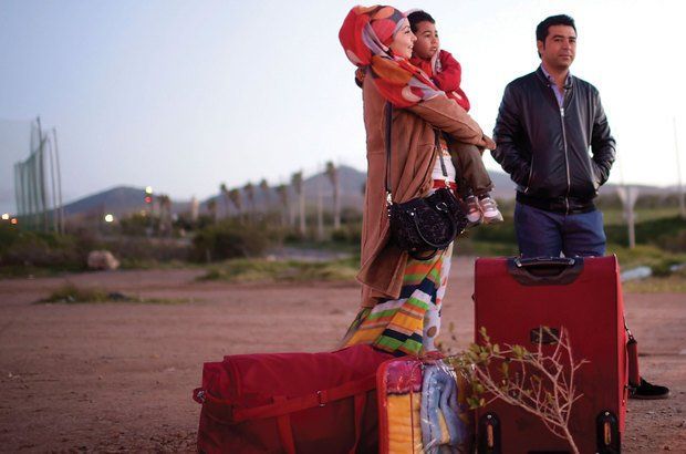 Refugiados sírios em Melilha esperam para embarcar para a Espanha continental. Getty Images/Alexander Koerner