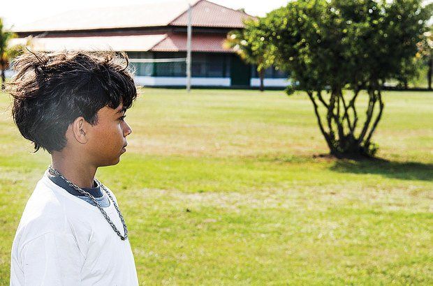 No Pantanal, numa área de difícil acesso, viver na escola foi a saída para Glawber. André Menezes