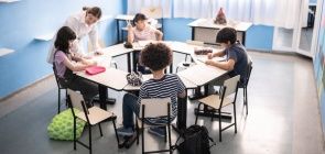 Como integrar as competências socioemocionais às aprendizagens curriculares?