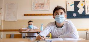 Reabertura das escolas: o que podemos aprender com a experiência de outros países na pandemia