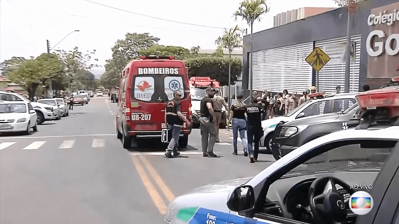 Adolescente atira em colegas e deixa dois mortos em Goiânia | Nova Escola