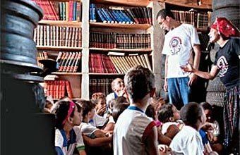 A Borrachalioteca, em Sabará, MG: contação de histórias e acervode 7 mil livros, dos quais 800 são reservados aos leitores-mirins. Foto: Leo Drumond/Ag. Nitro