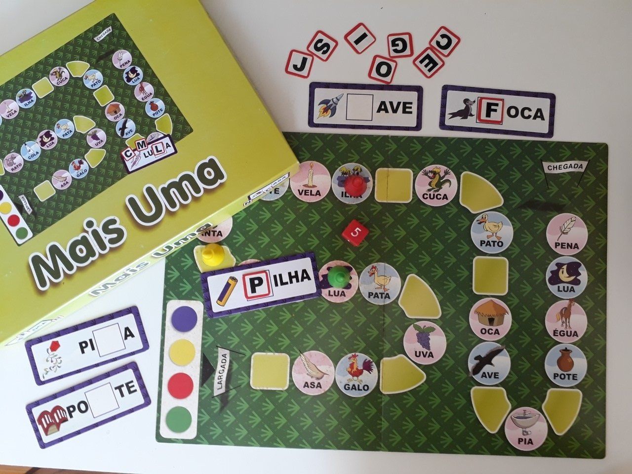 Aprender brincando: conheça estratégias para utilizar jogos na  alfabetização