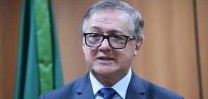 “Brasileiro canibal” e “MEC abacaxi": relembre as frases mais polêmicas do ex-ministro Vélez Rodríguez